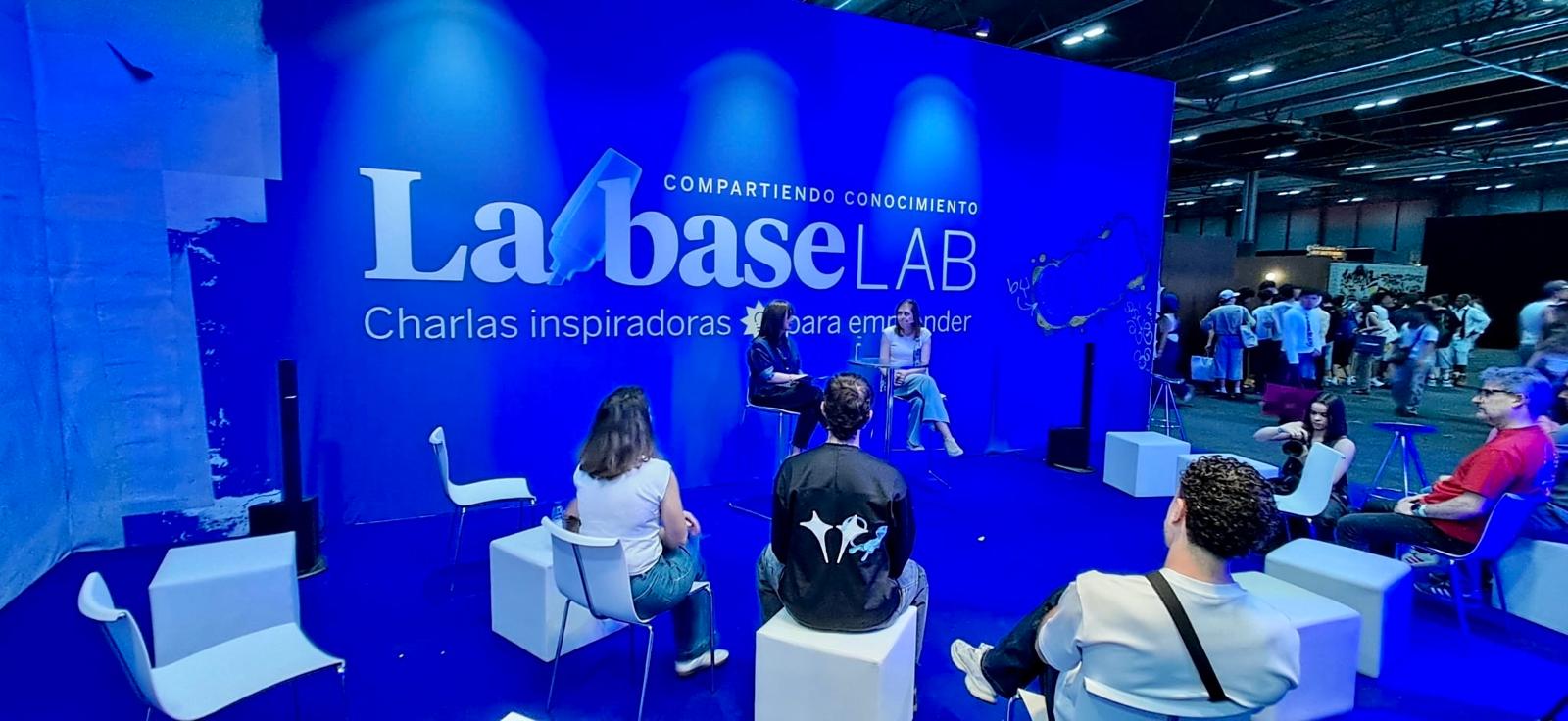 Scrapworld (2026) · Streetwear · Stand Interactivo · BBVA — fotografía 4 de 4