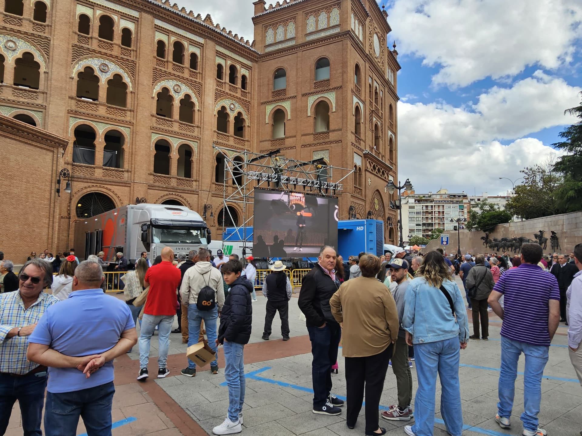 Samsung × Vodafone: Madrid a Gran Escala (2024) · LED Exterior · Publicidad · Samsung — fotografía 1 de 3
